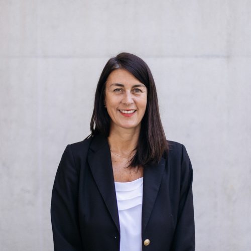 4. Paola Alvano- Directora